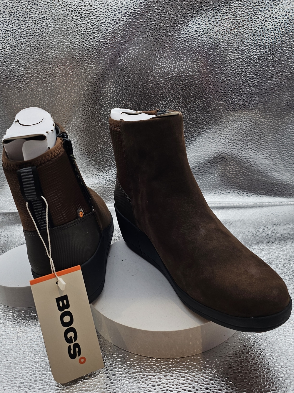 BOGS Ankle Boots Women’s NWT Brown Waterproof Side Zip Wedge Outdoor Comfort